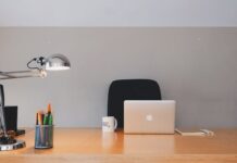 Ile powinienem pobierać za prowadzenie konta w mediach społecznościowych? Ile powinienem pobierać za prowadzenie konta w mediach społecznościowych