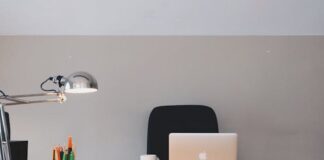 Ile powinienem pobierać za prowadzenie konta w mediach społecznościowych